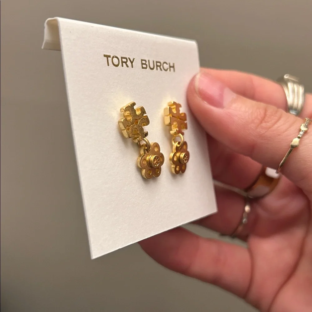 Tory Burch accents no